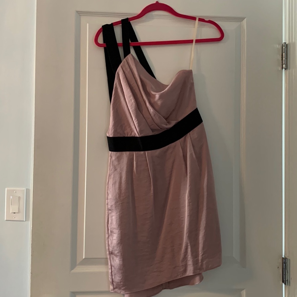 BCBG Generation one shoulder dress color pink size 4 no